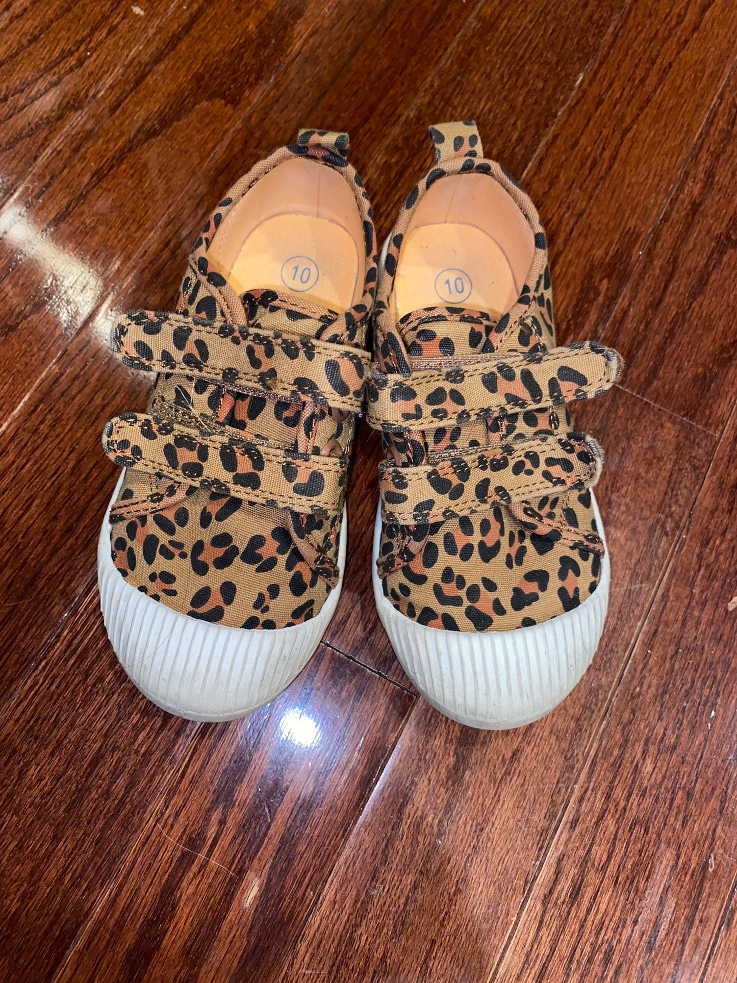 Cat & Jack leopard shoes