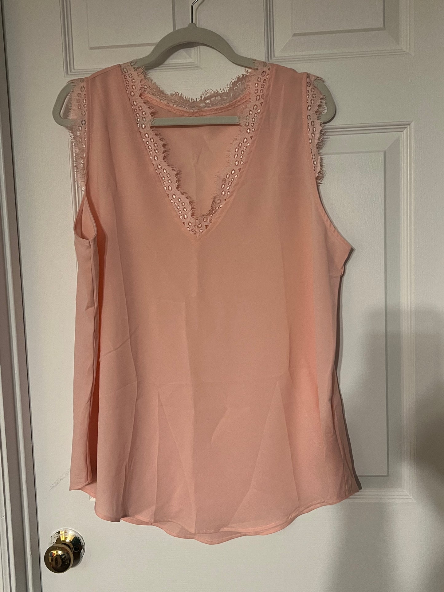 #67 Amazon Brand Women's Pink Sleeveless V-neck Top - Size 2X