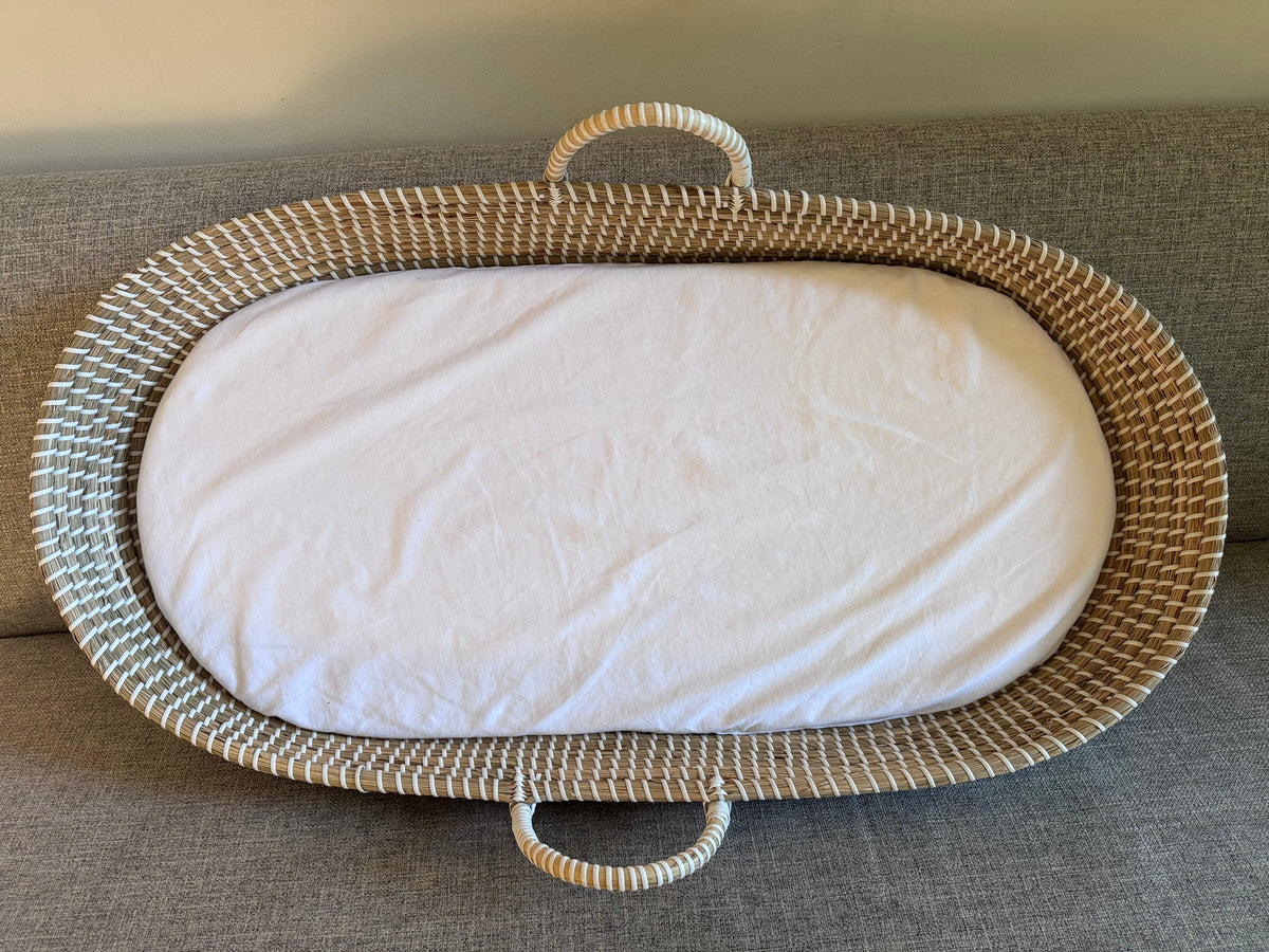 #108 Seagrass Baby Changing Moses Basket