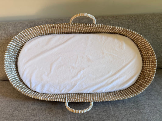 #108 Seagrass Baby Changing Moses Basket