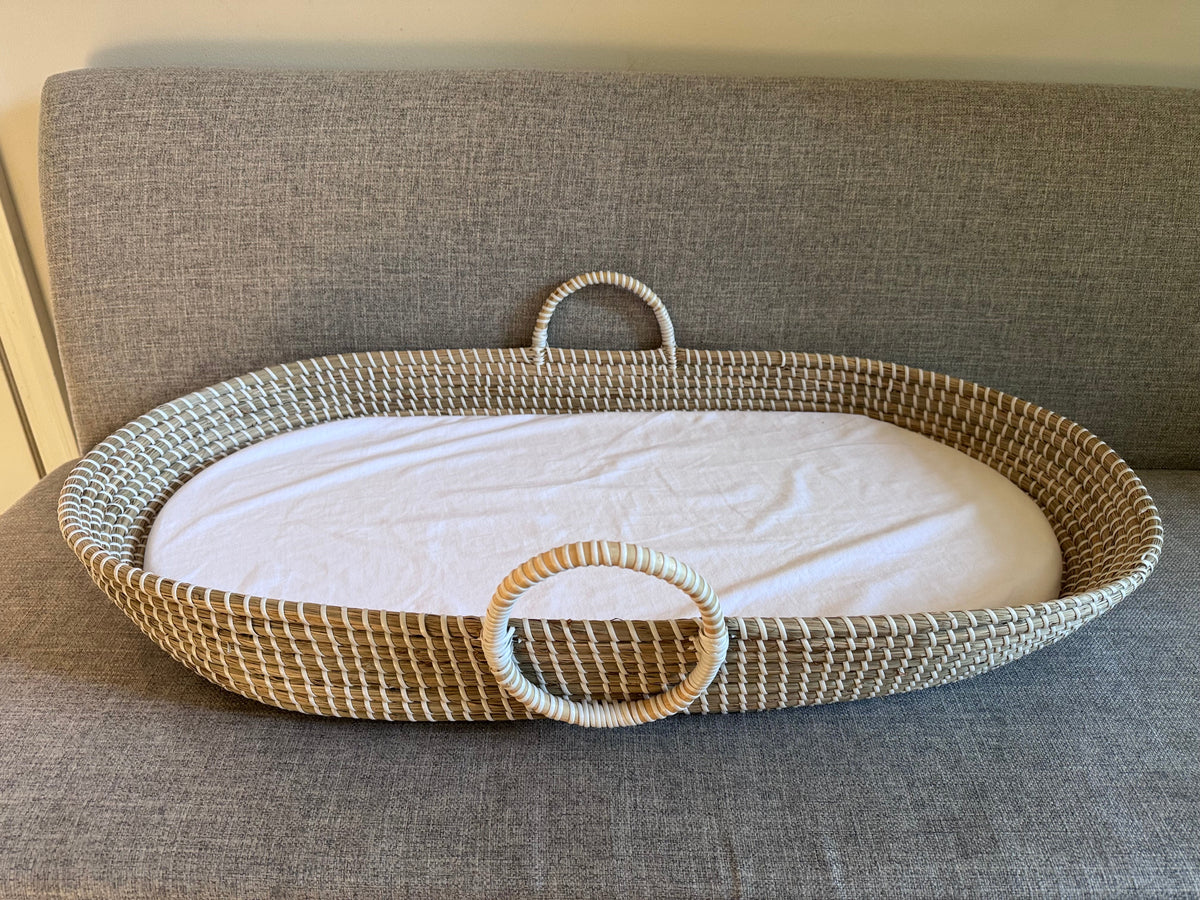 #108 Seagrass Baby Changing Moses Basket
