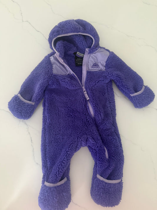 #139 Girls Fleece snowsuit 3-6m