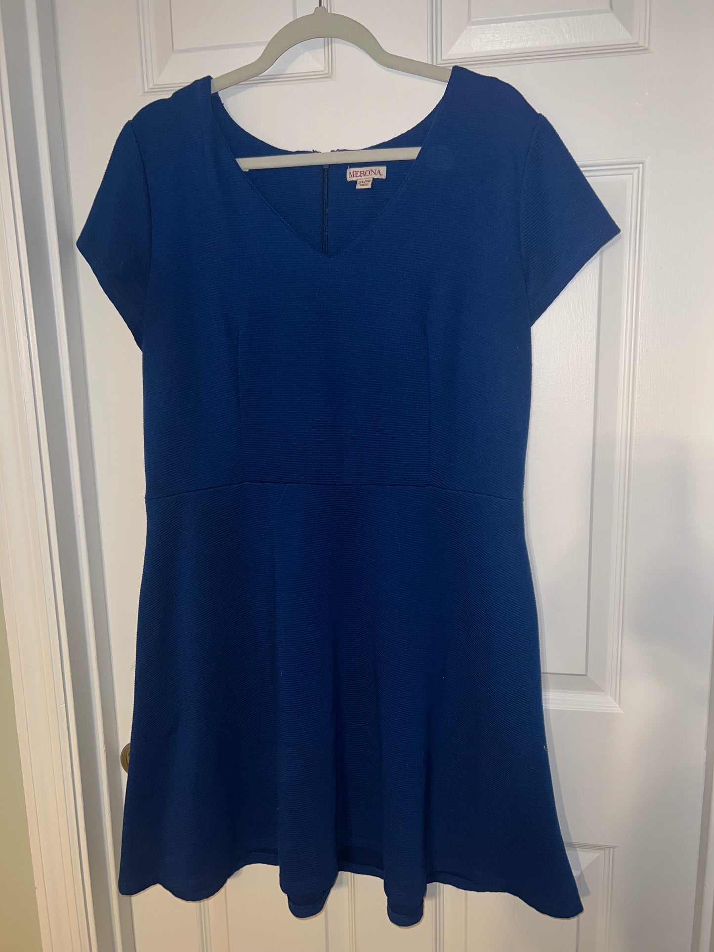 #67 Merona Women's Blue Short-Sleeve Dress - Size XL