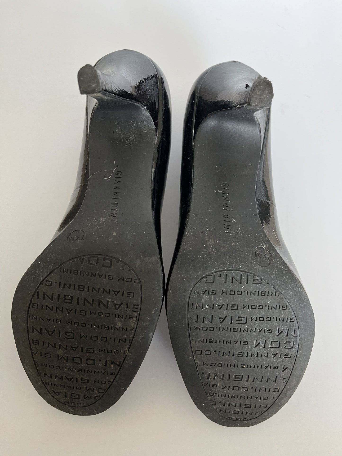 #124 Gianni Bini Women's Black Patent Shoes Size 7.5