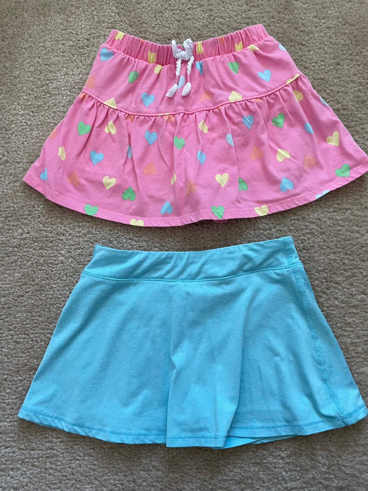 Seller 71: Girls size 6 skort bundle