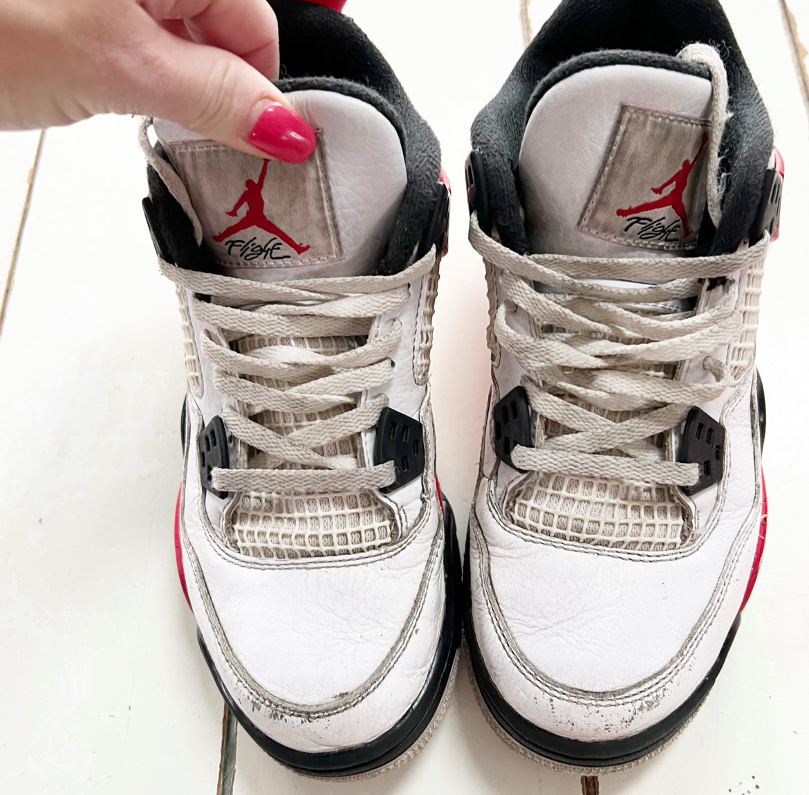 Seller 196 Nike Jordan 4 red cement