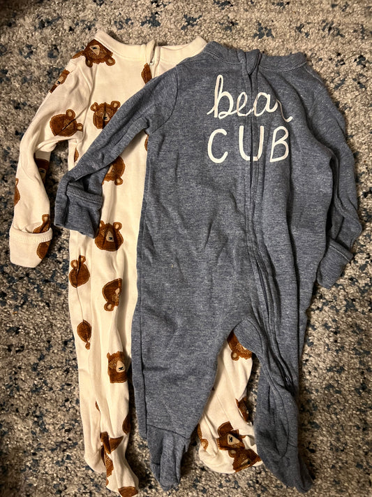 #46 Old Navy Boy Bear Themed Footed Pajamas (Bundle of 2) 0-3 months