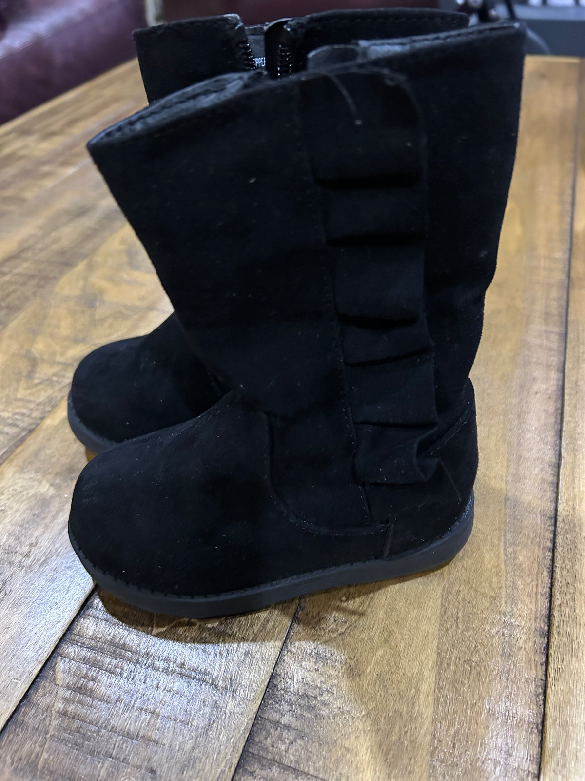 Seller #5 - Girls Cat & Jack Black Boots Size 6