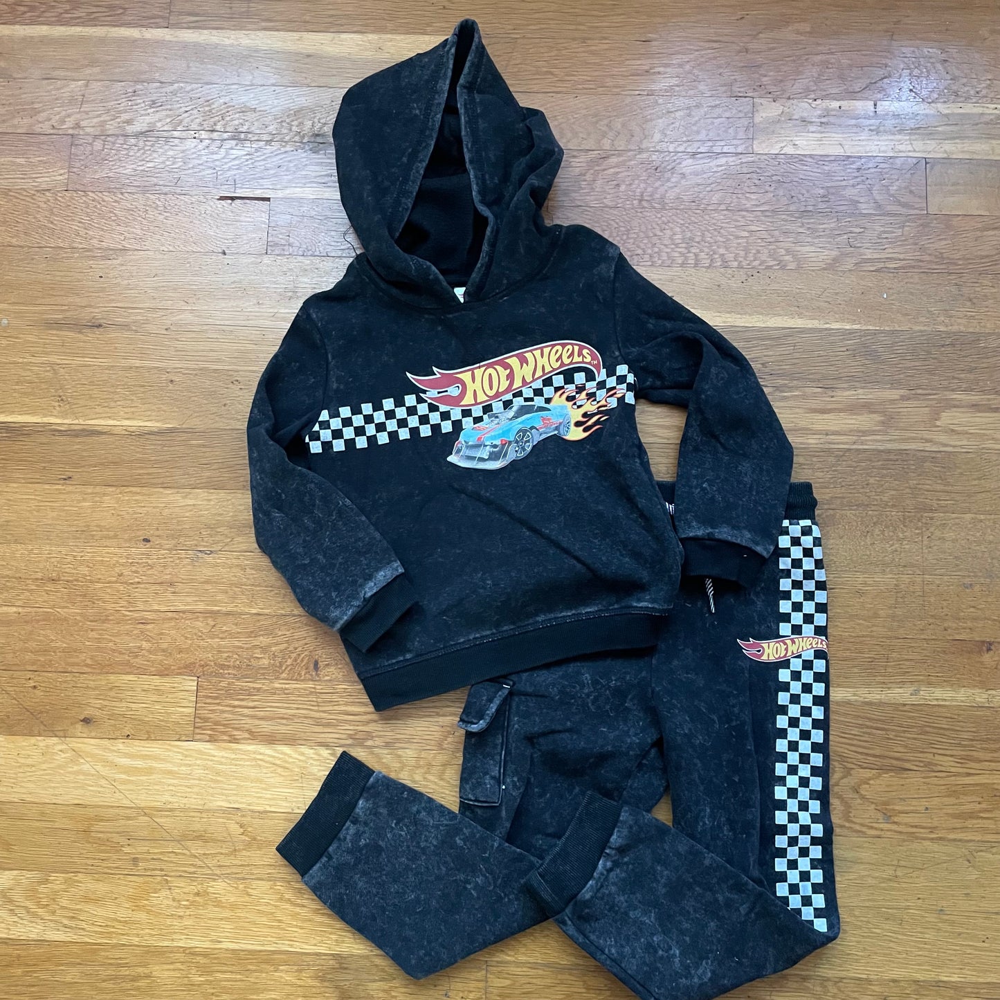 #116 Boys Hot Wheels Sweatsuit 5
