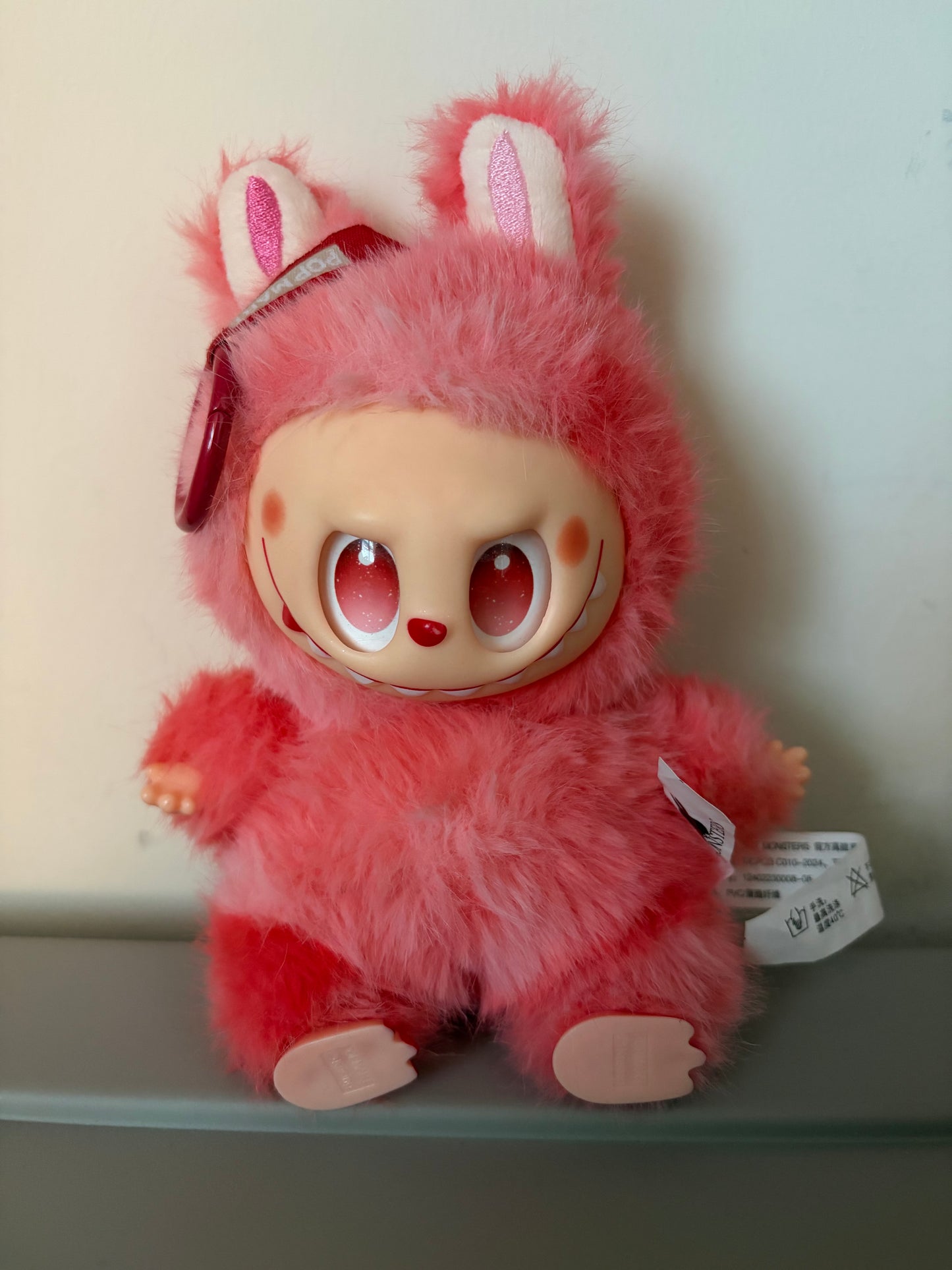 Seller 22 faux Labubu (Lafufu) some wear red/coral