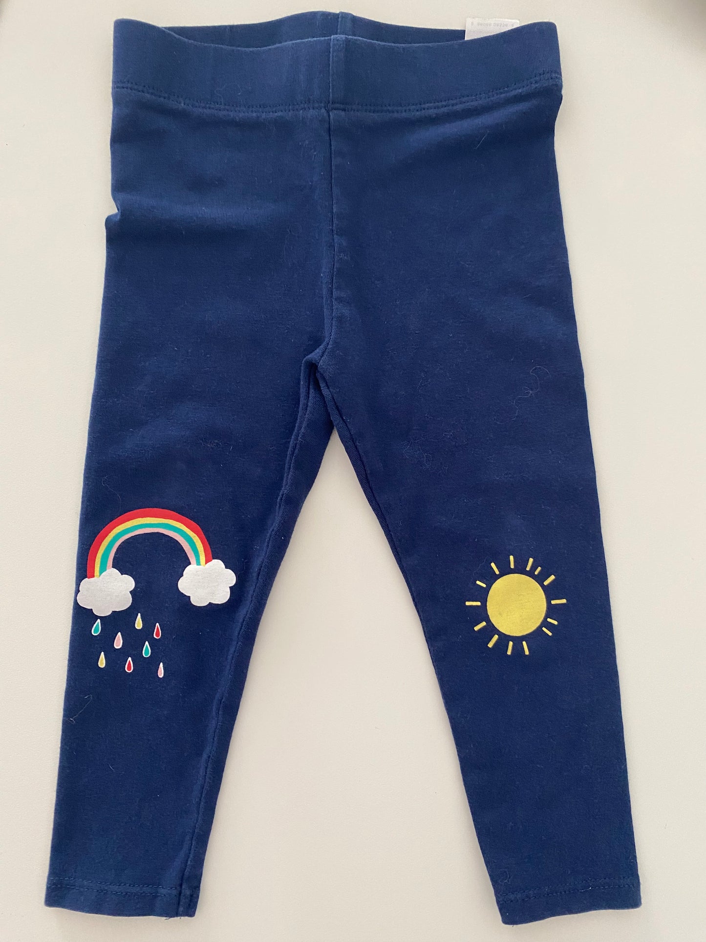 #84B- Girls 12-18M, Gap Monster Knot Sweater and Dip Navy rainbow/sunshine leggings, GUC