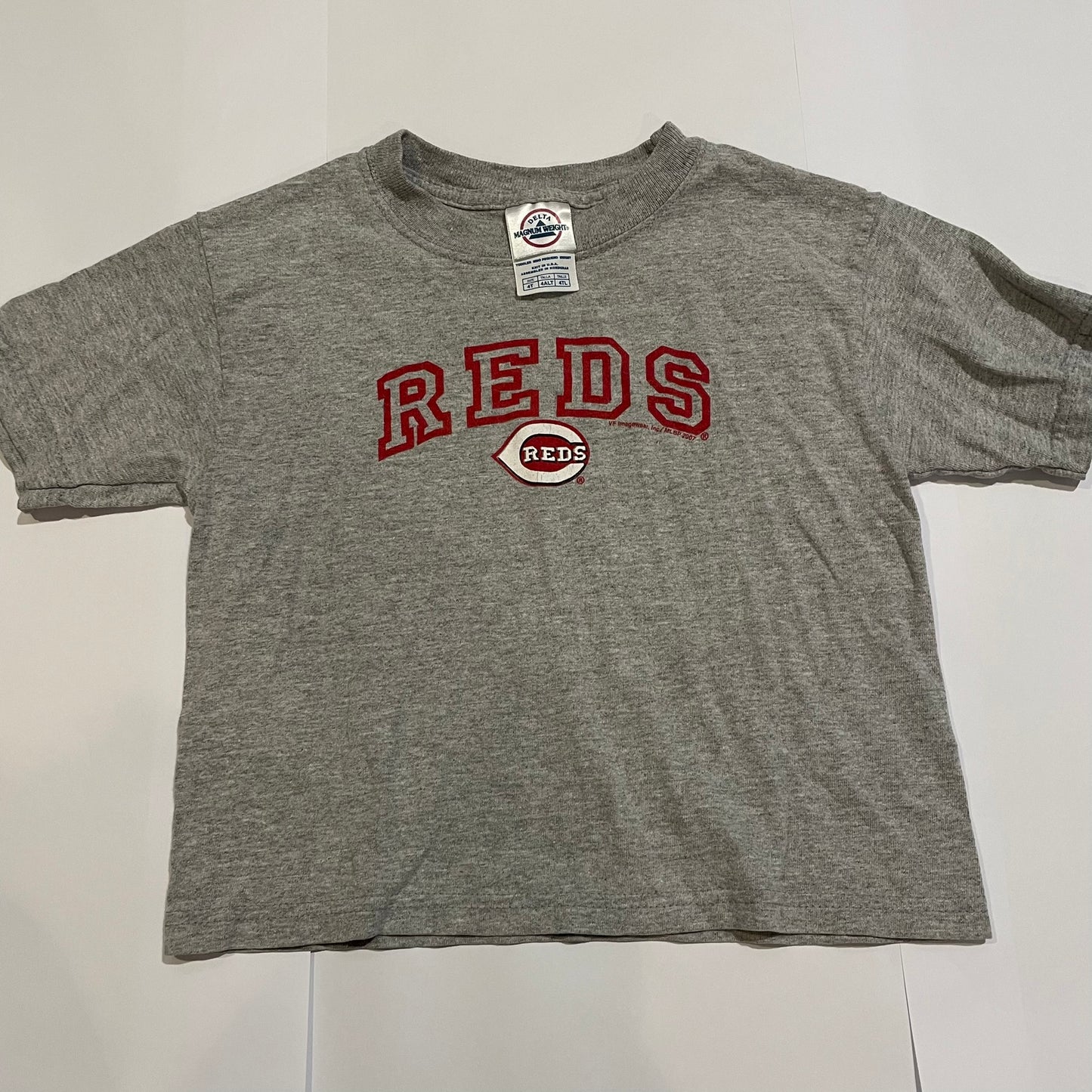 #126 Cincinnati Reds SS Grey Shirt 4T GUC