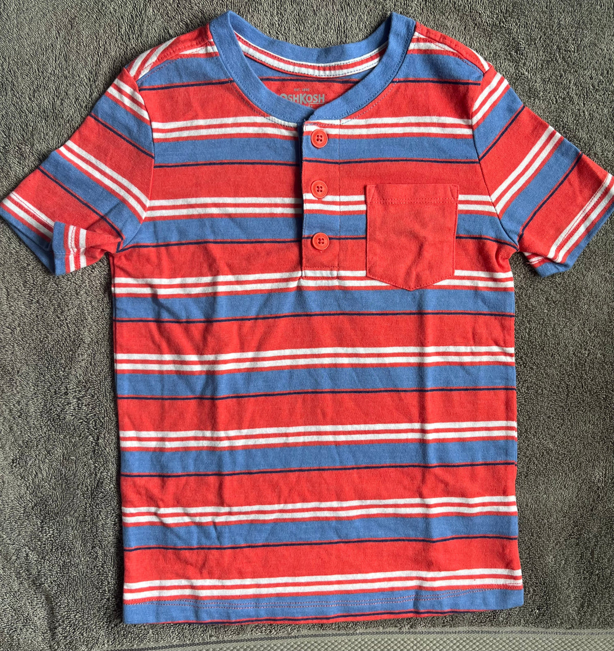 Seller #13 OshKosh boys 5T shirt NWOT