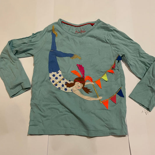 #126 Girls Boden LS Shirt Flags 6-7 GUC