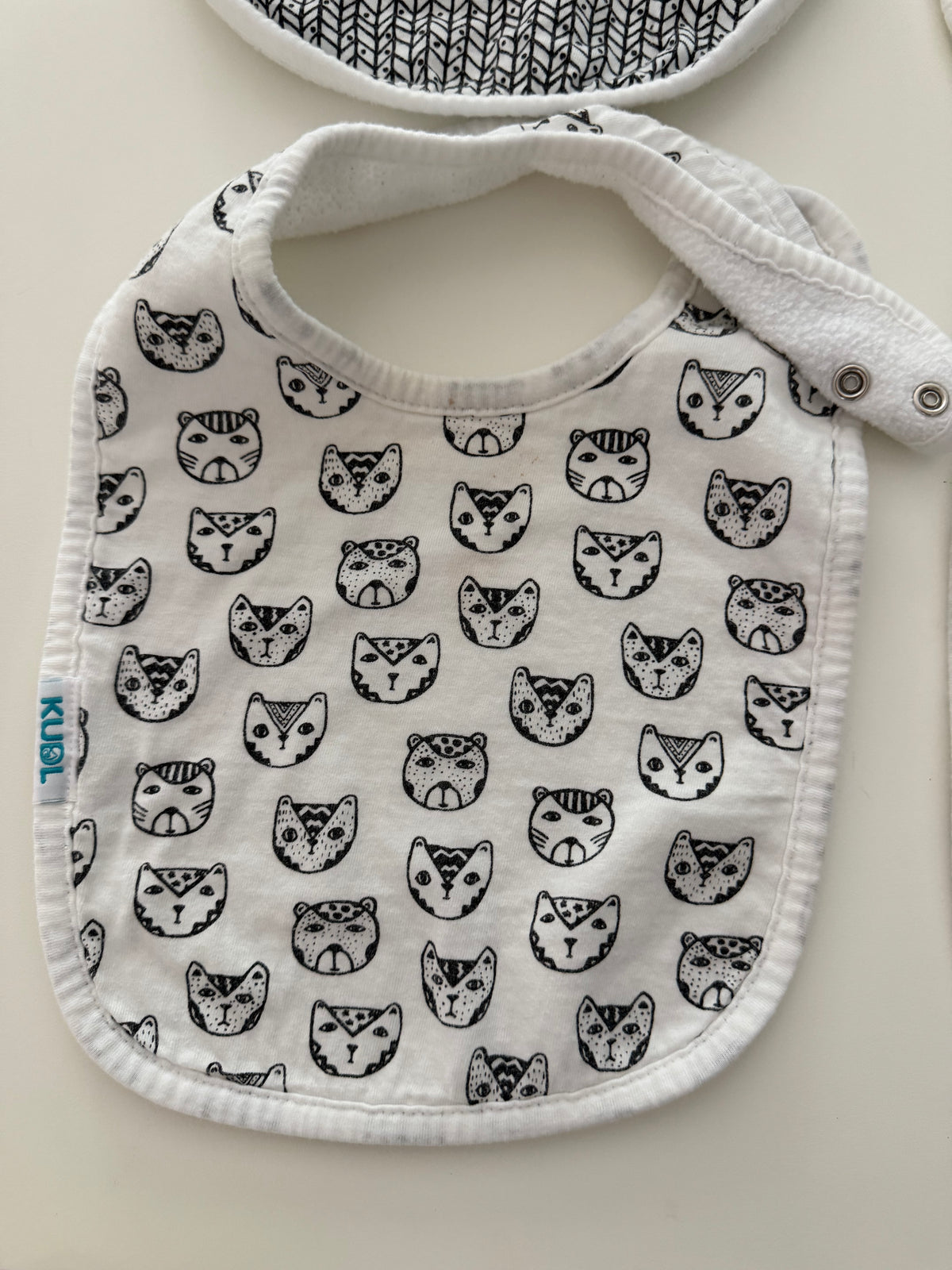#117, Baby bibs, white & black print, set of 4, VGUC