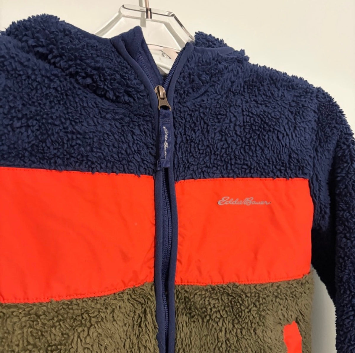#96 | Size XS | Eddie Bauer Boys Fuzzy Jacket