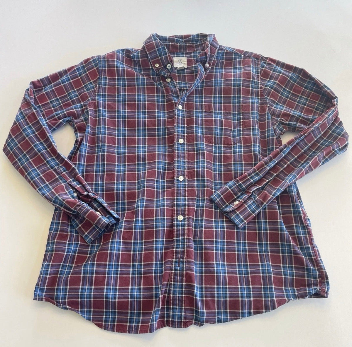 #96 | Lands’ End Boy’s Button Down Shirt Red/Blue Plaid Size XL 18H-20H