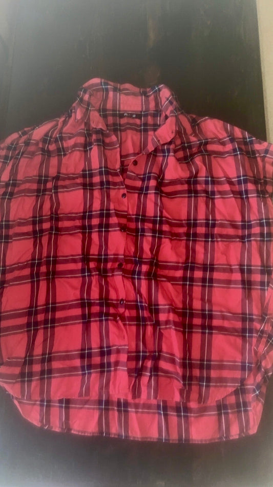 #24 size large madewell shirt