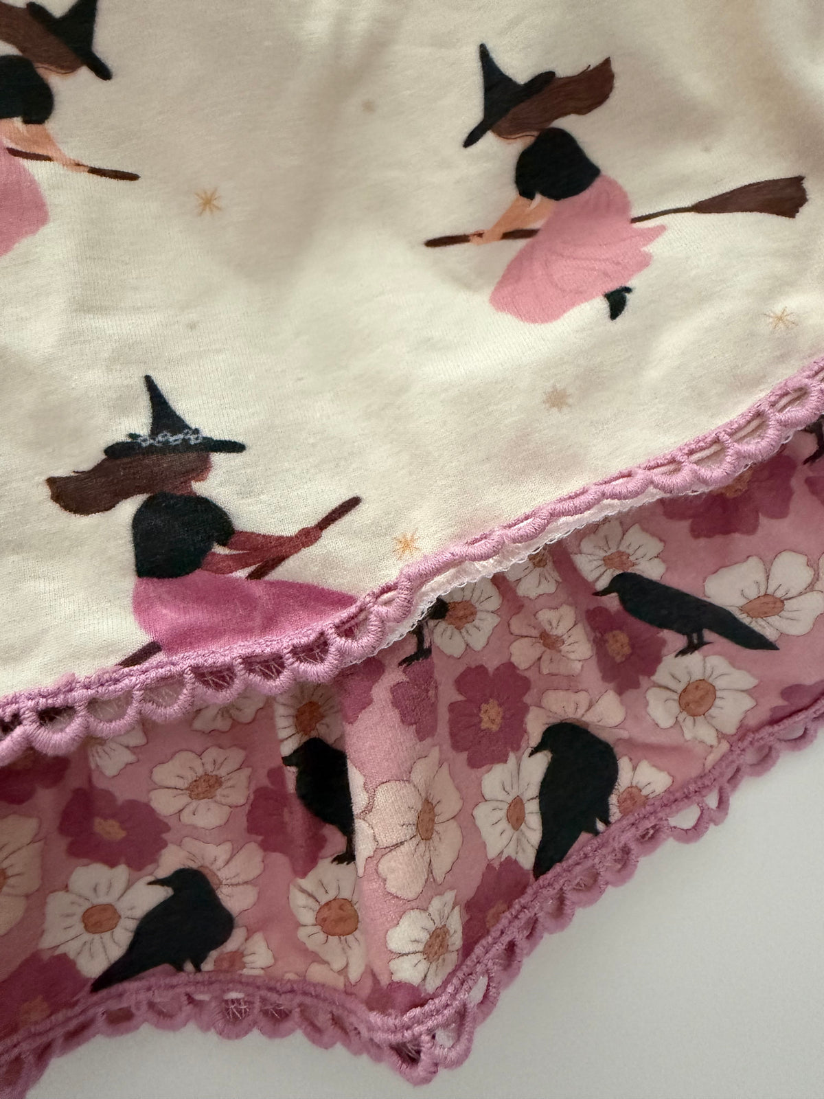 #117, Girls 4T, Smocked Sweets cream witch dress, VGUC