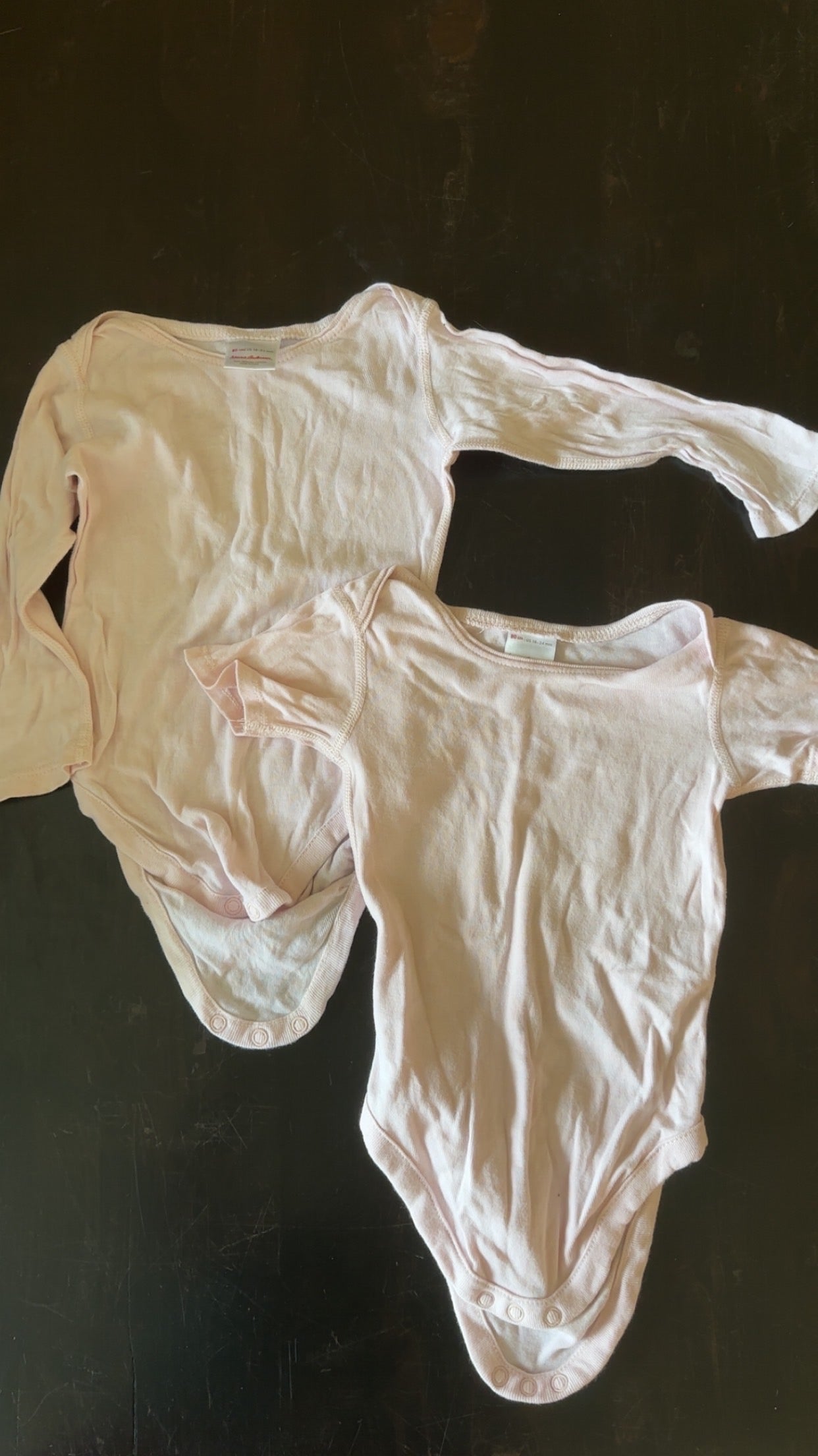 #24 18-24M Hanna Andersson light pink onesie bundle
