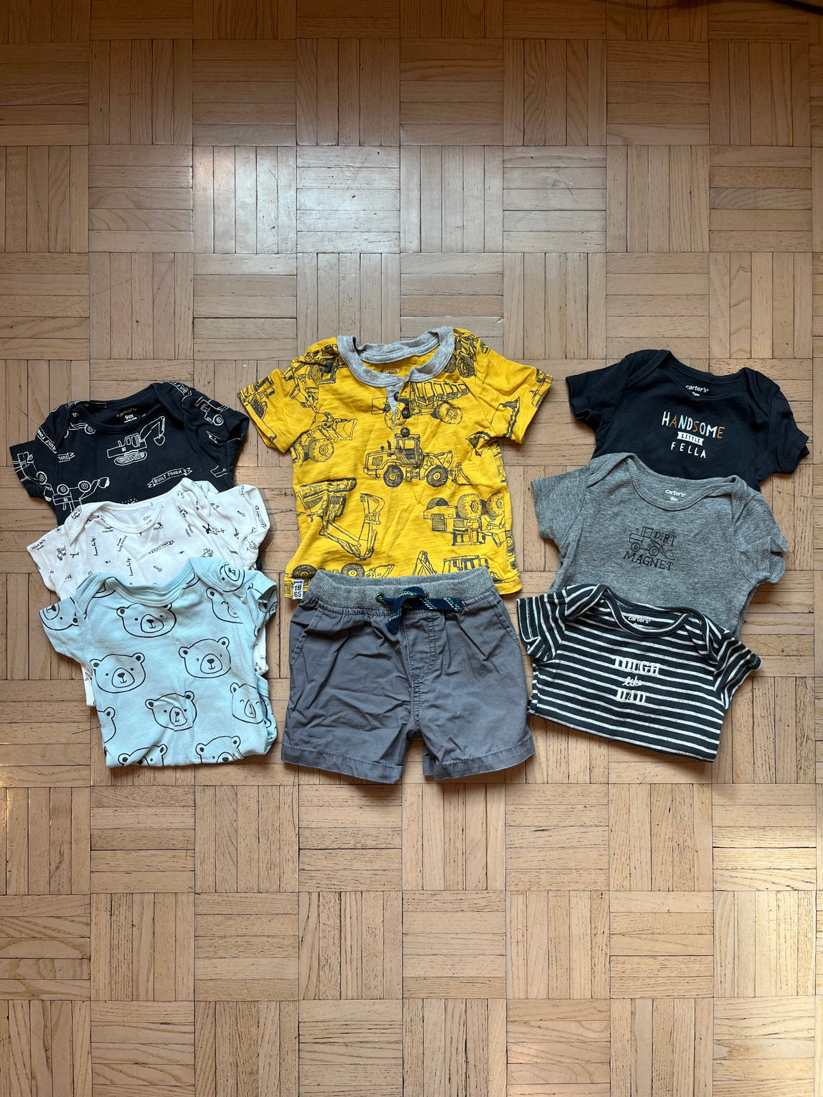 #195 Boys 9 Month Onesie Bodysuit Bundle, 7 tops plus shorts