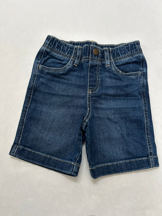 Boys size 6 off brand denim shorts with pockets