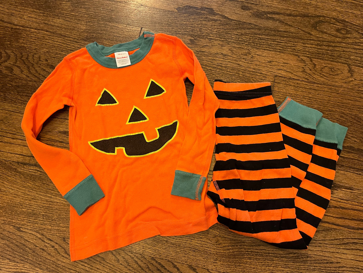 #67 REDUCED Hanna Andersson Jack-O-Lantern Pajamas Halloween 4T