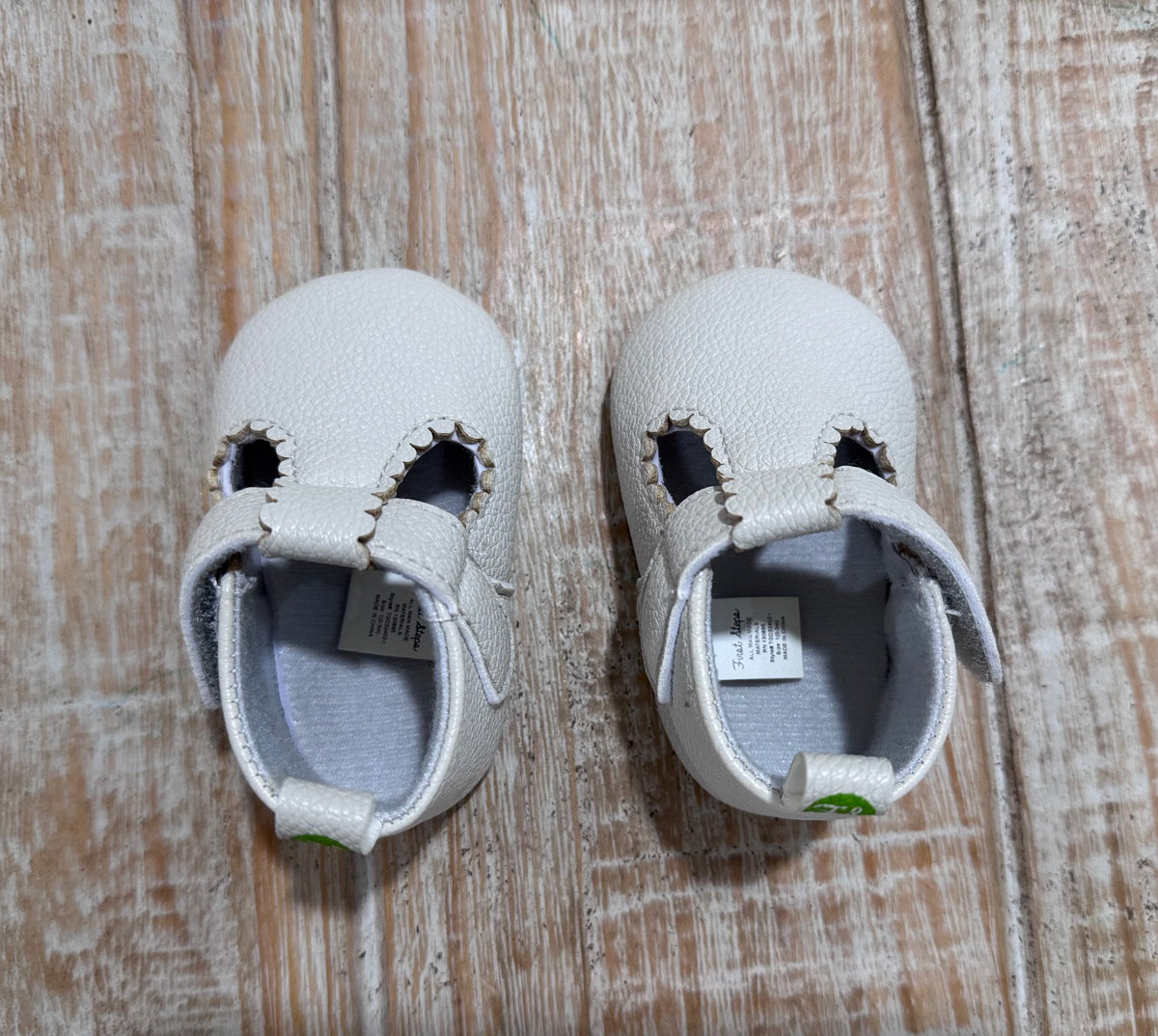 #108 First Steps Infant Mary Jane Shoe Size 0-3M NWOT
