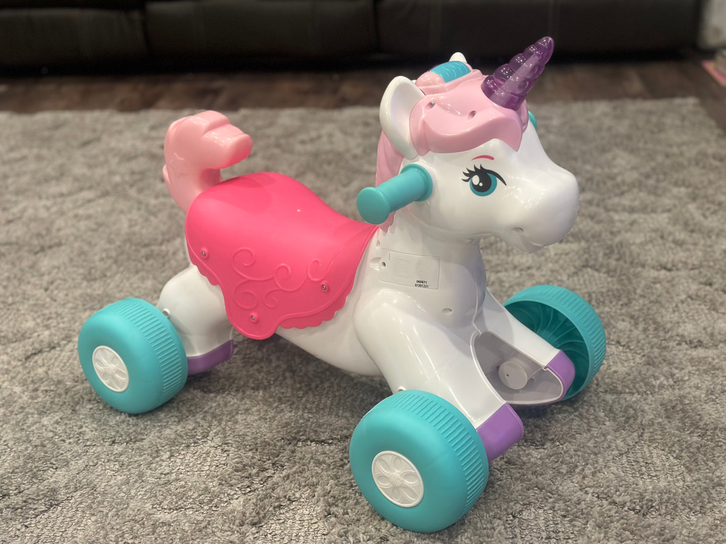 #82B Unicorn Scooter