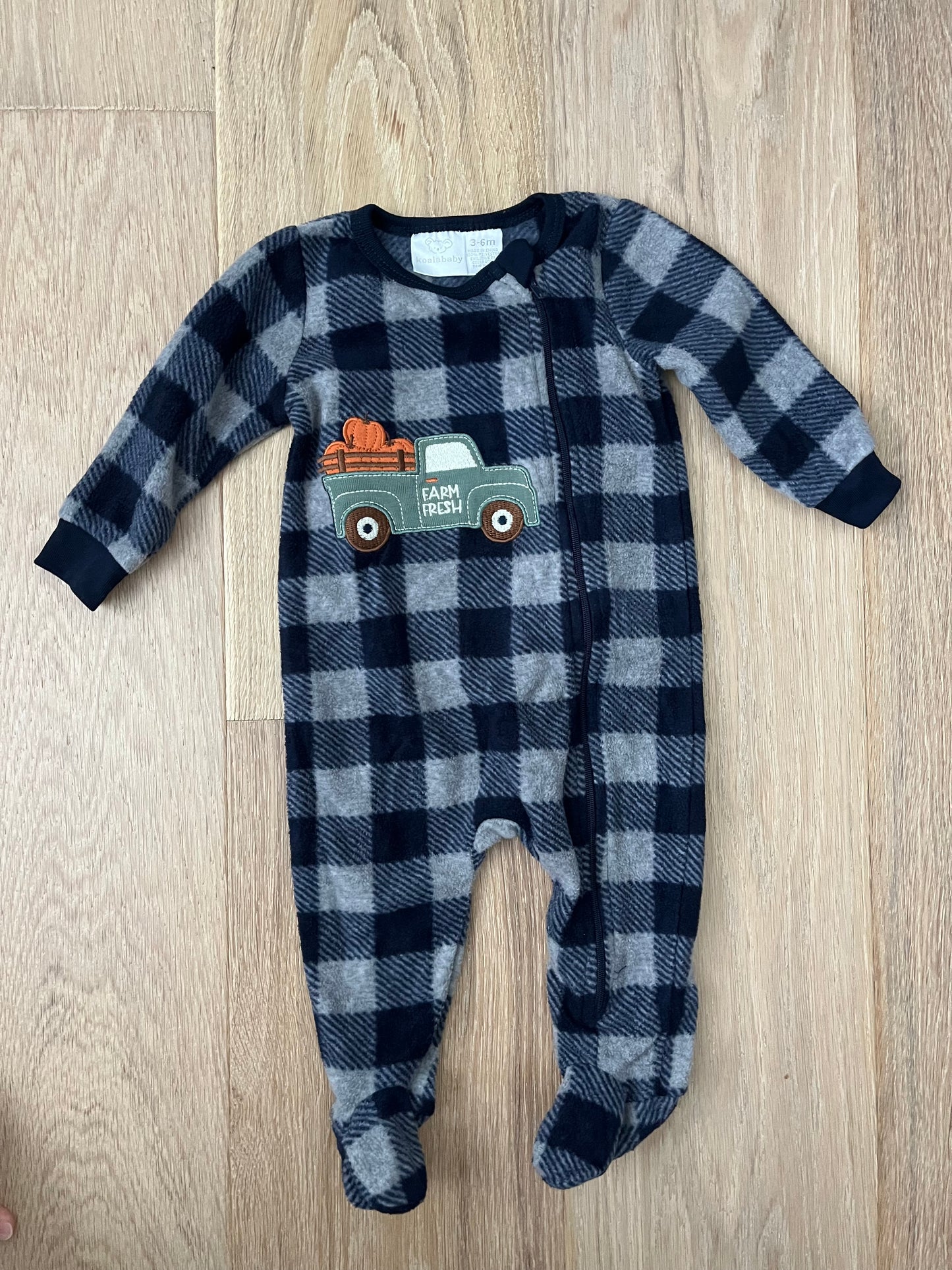 #47 Baby boy 3-6 month Fall/pumpkin fleece pajamas