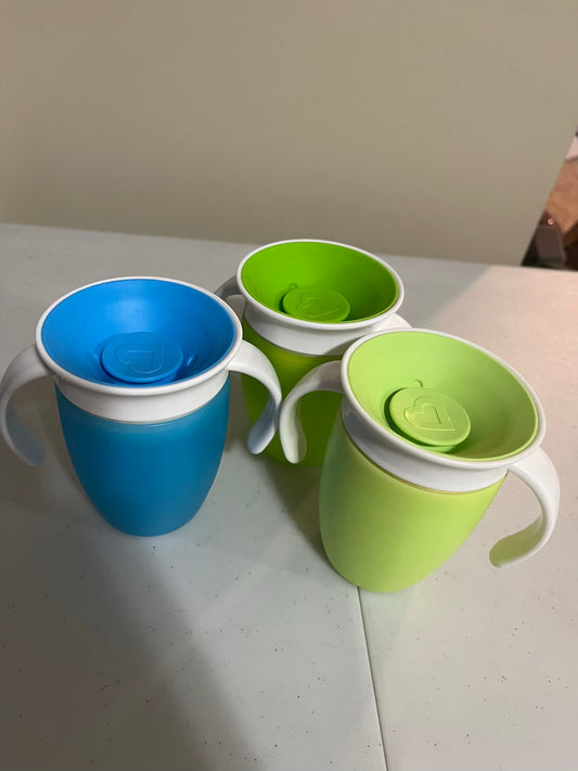Seller #28 - Munchkin Cups - VGUC - Multicolor Set of 3