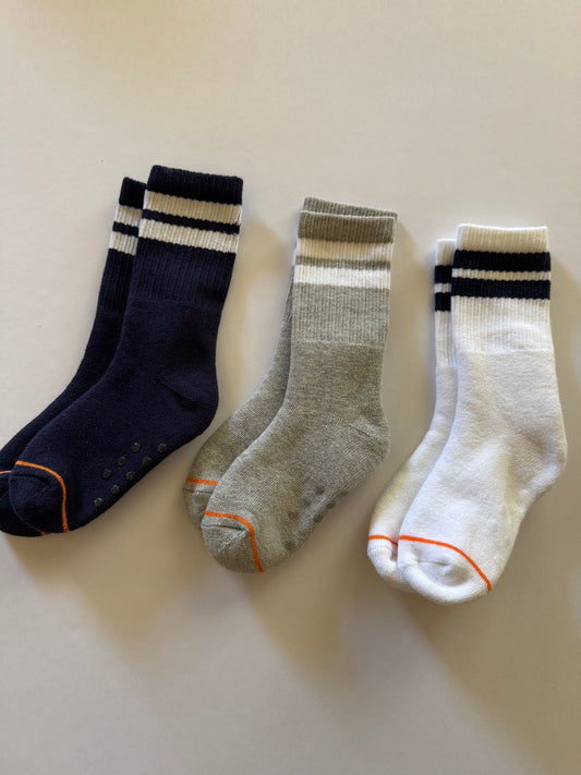 REDUCED  #92 boys 2 t NEW Gymboree sock set of 3 grippers on bottom