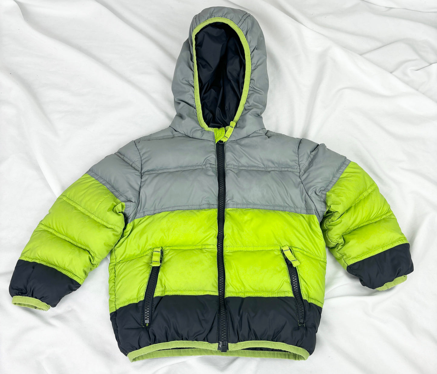 #14 Boys 2T Snozu down quilted jacket with hood