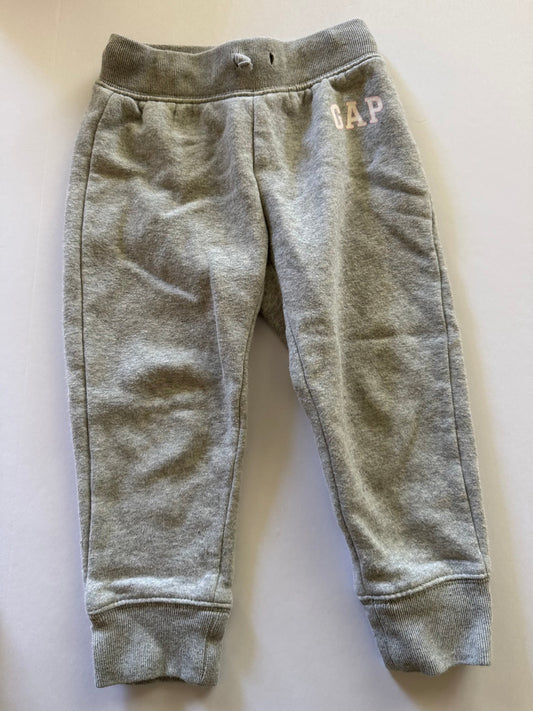 REDUCED #92 GAP girls 3 t gray soft winter sweatpants