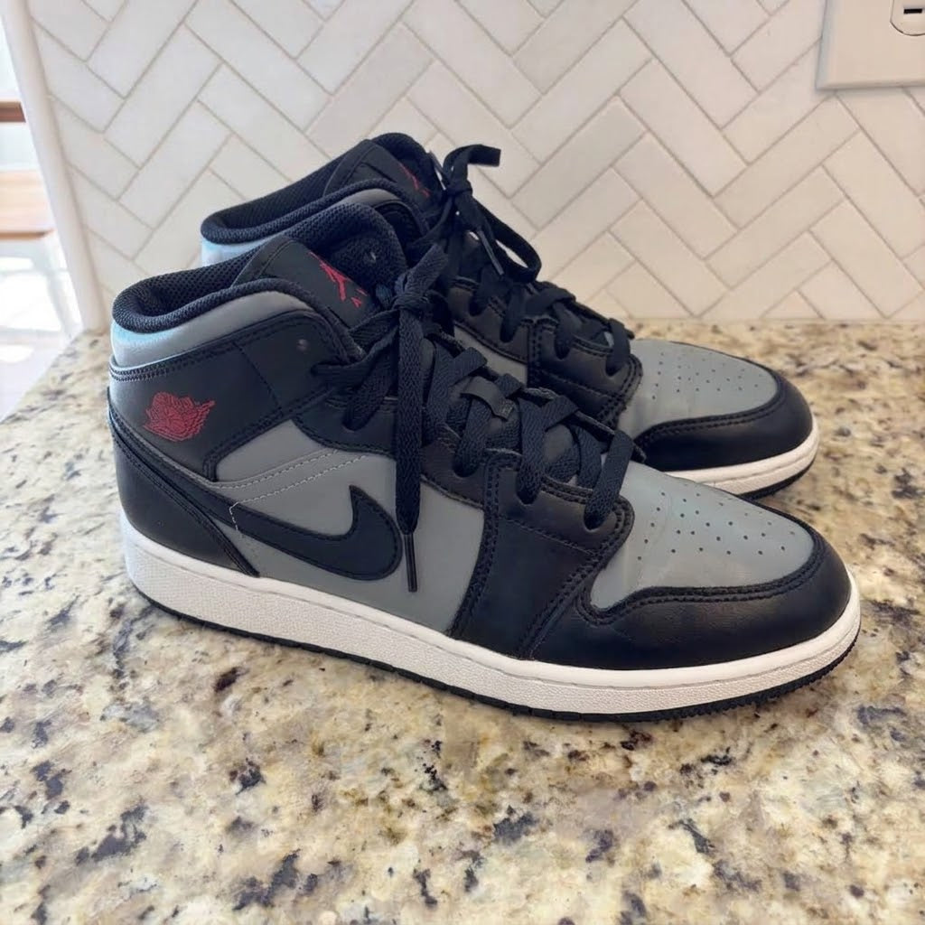 #96 | Size 7 | Nike Boys Air Jordan