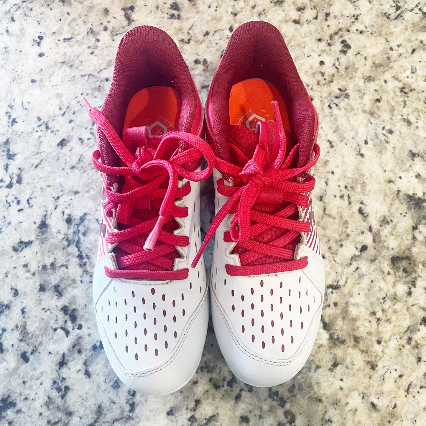 #118 | Size 3 | Under Armor Boys Baseball Cleats