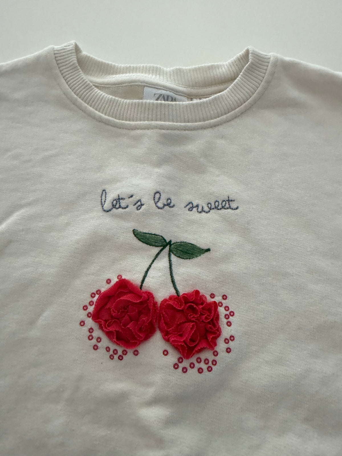 #117, Girls 5, Zara cherry sweatshirt, VGUC