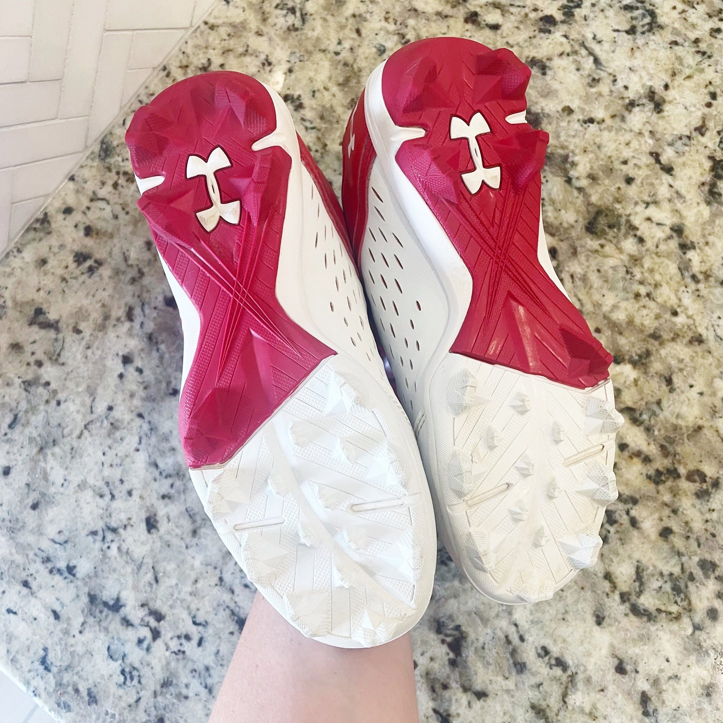 #118 | Size 3 | Under Armor Boys Baseball Cleats