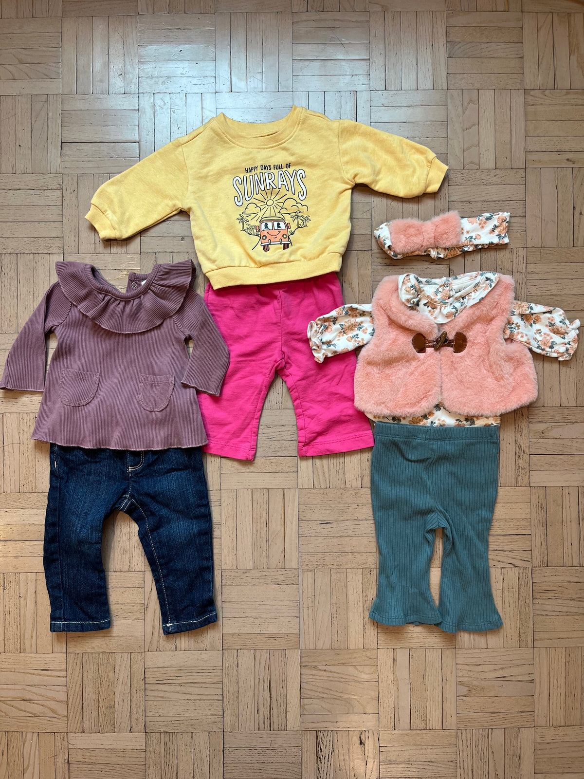#195 Girls 0-3 month fall bundle