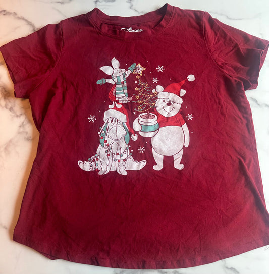 Seller #58 Women’s Christmas Winnie the Pooh tee large
