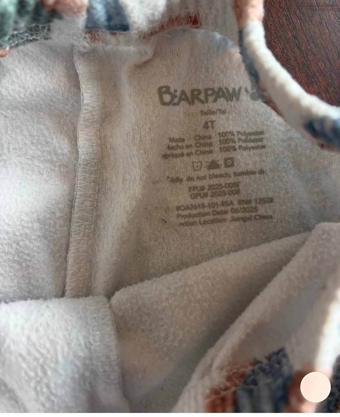 #44 Bear Paw Pajama set size 4T