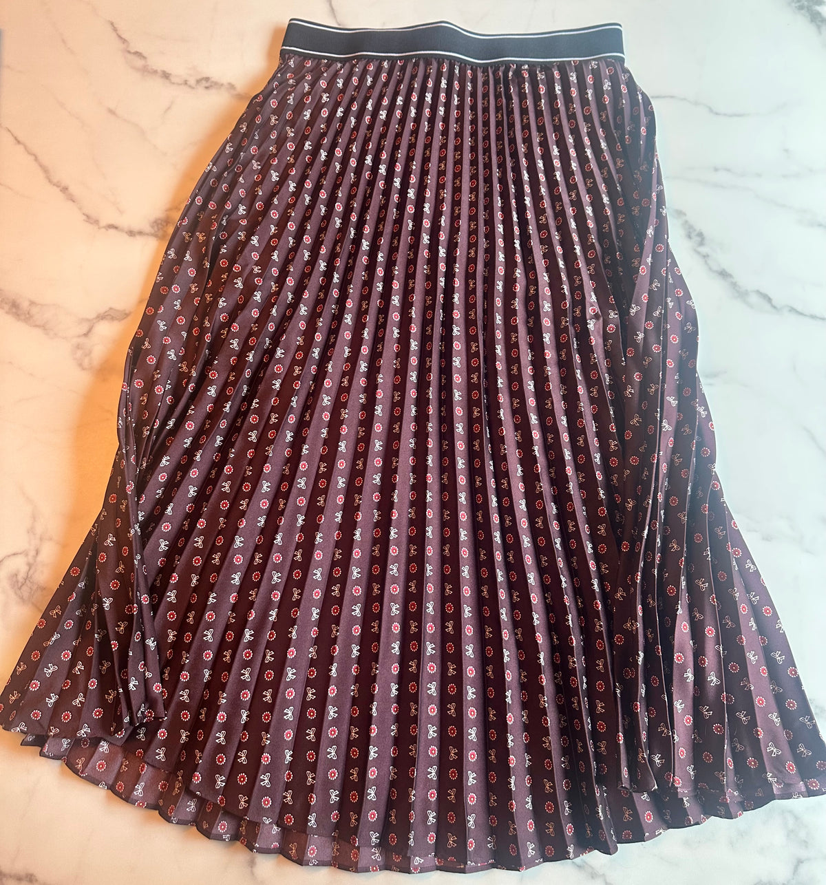Seller #58 Women’s Loft large pleated maxi skirt