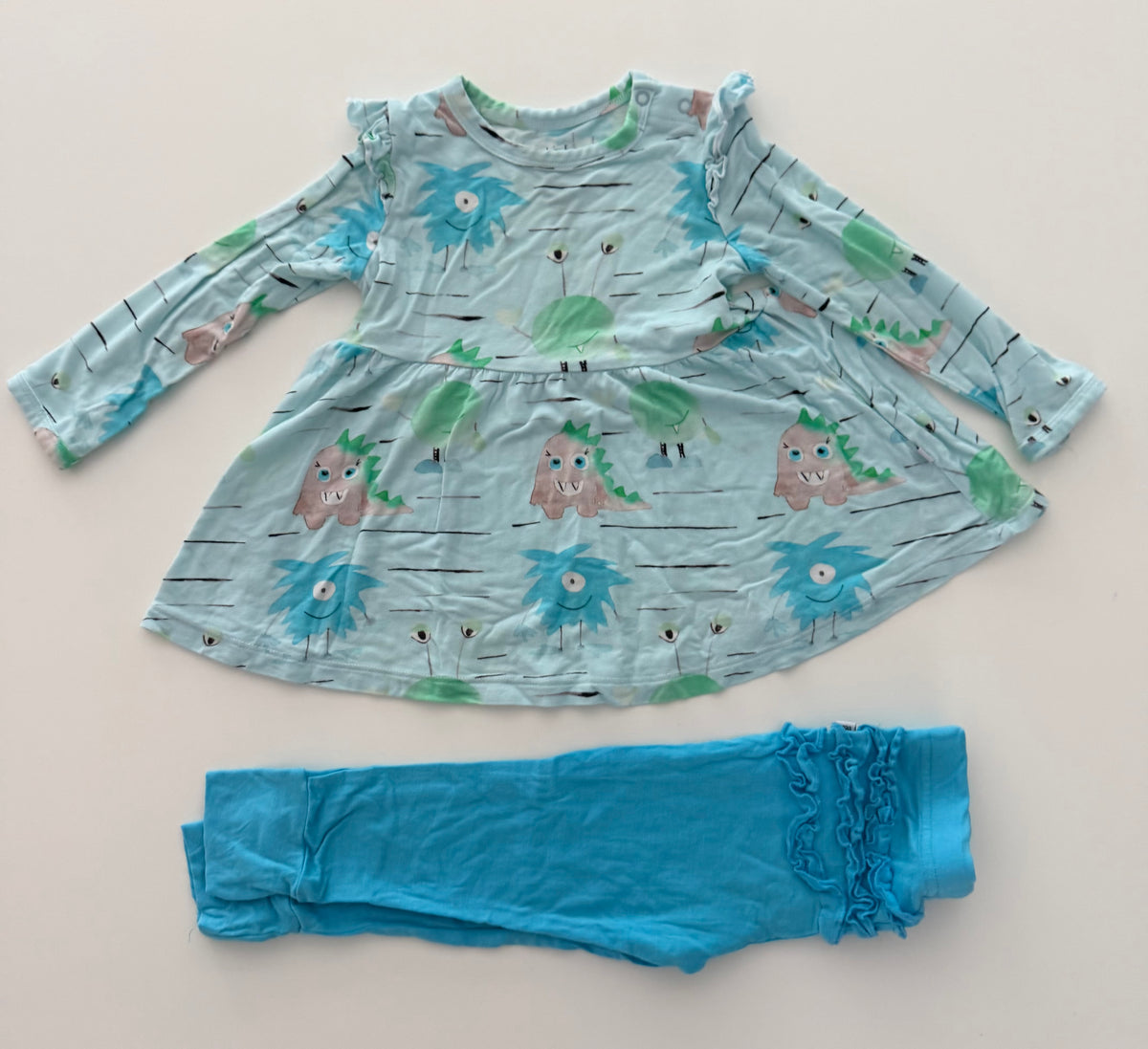#117, Girls 24M, Birdie Bean blue happy monster print playset, bamboo fabric, VGUC