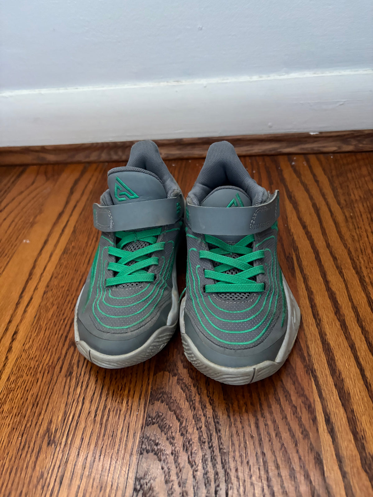 #34 Nike 11.5C Grey and Green Shoes