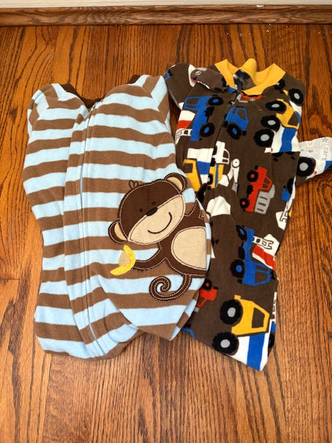 #34 Carters Fleece Pjs 2T