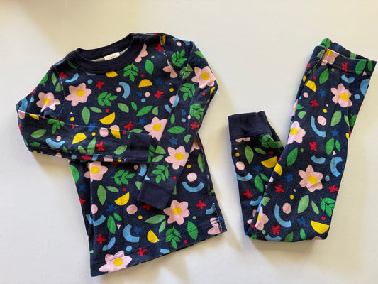 # 92 Hanna andersson 5t girl navy flower 2 piece long pajama set