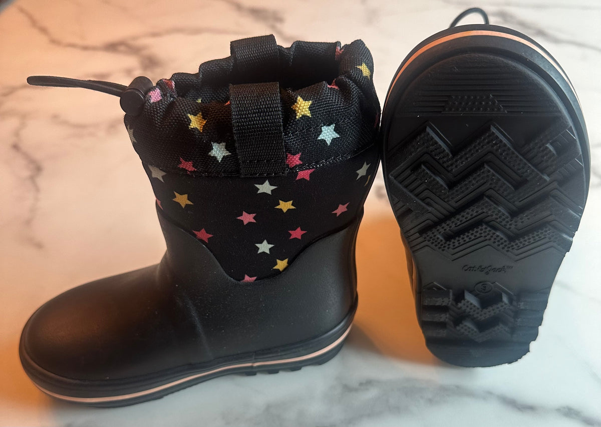 Seller #58 Girls Cat & Jack size 9 snow boots