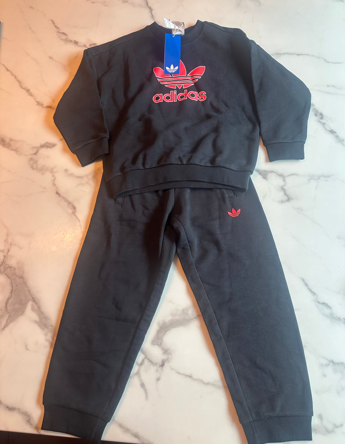 Seller #58 Boys NWT Adidas 2 piece set XXS (5-6)