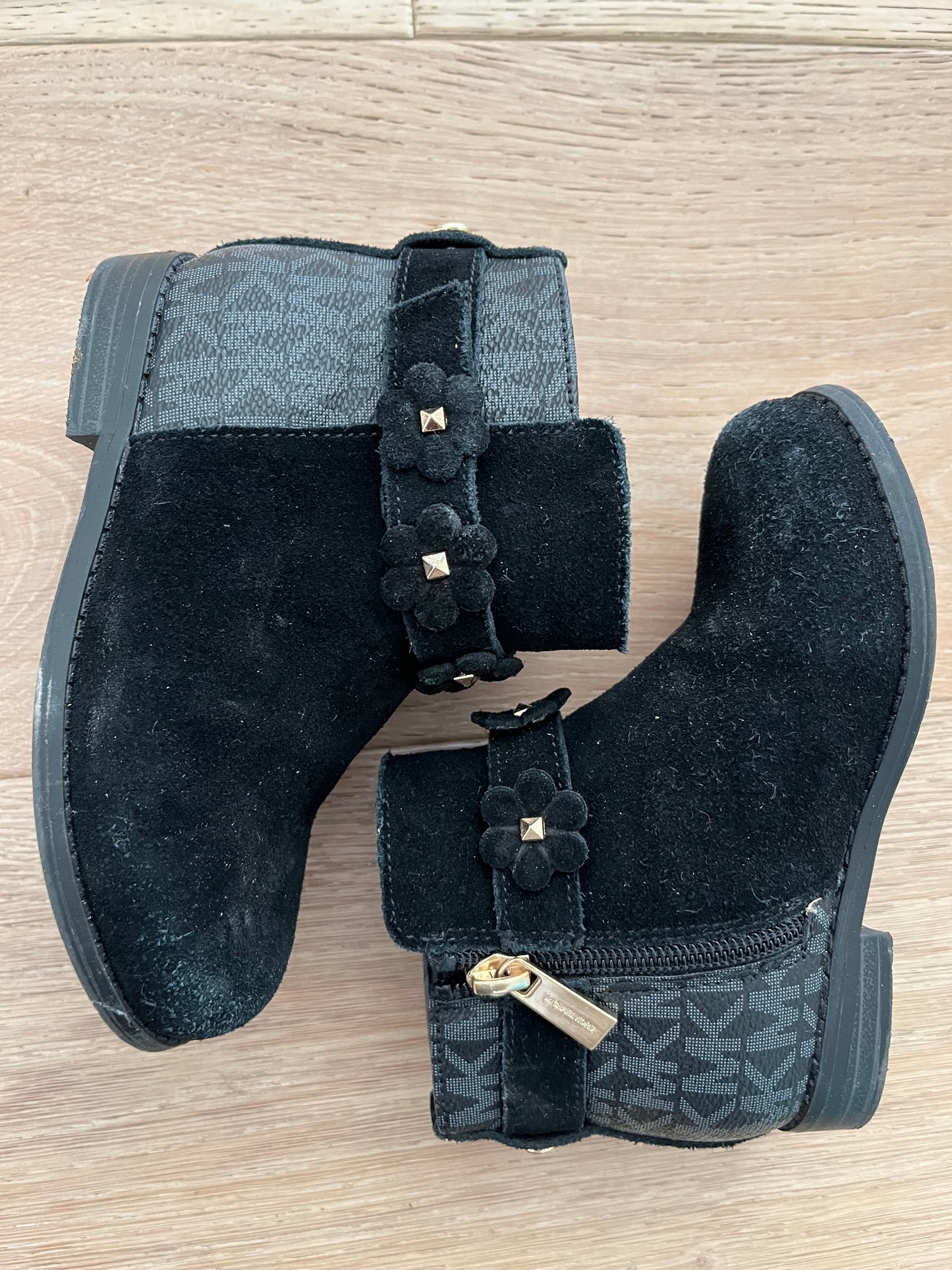 #47 Michael Kors girls black suede booties size 9c