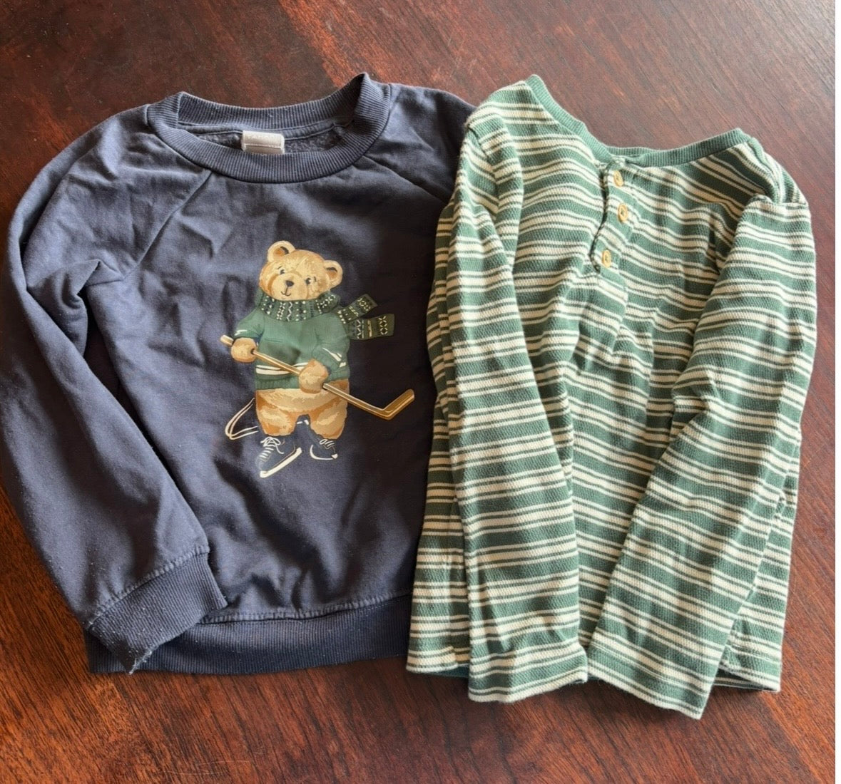 #44 Tahari Boys 4T sweatshirt and LS bundle